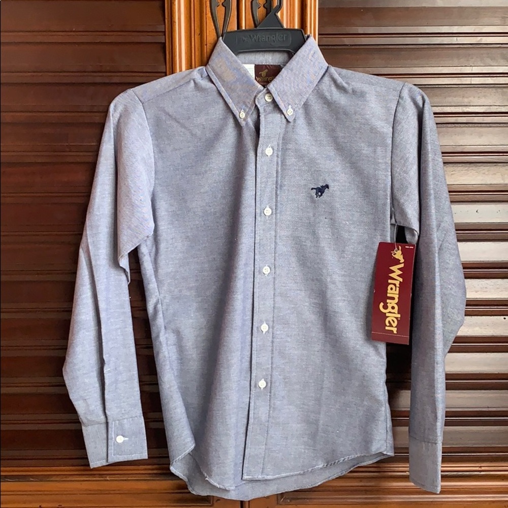 NWT Wrangler Button Up